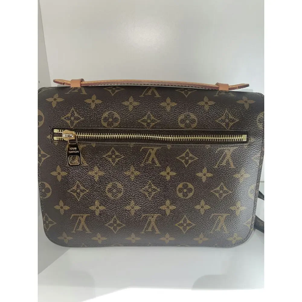 Louis Vuitton Monogram Canvas Pochette Métis Handbag